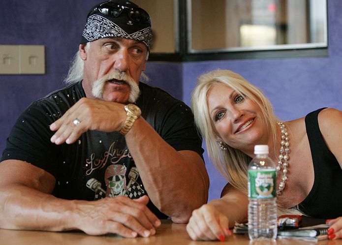 Wrestling Super Stars Hulk Hogan With Girlfriend New Photos 2 photo